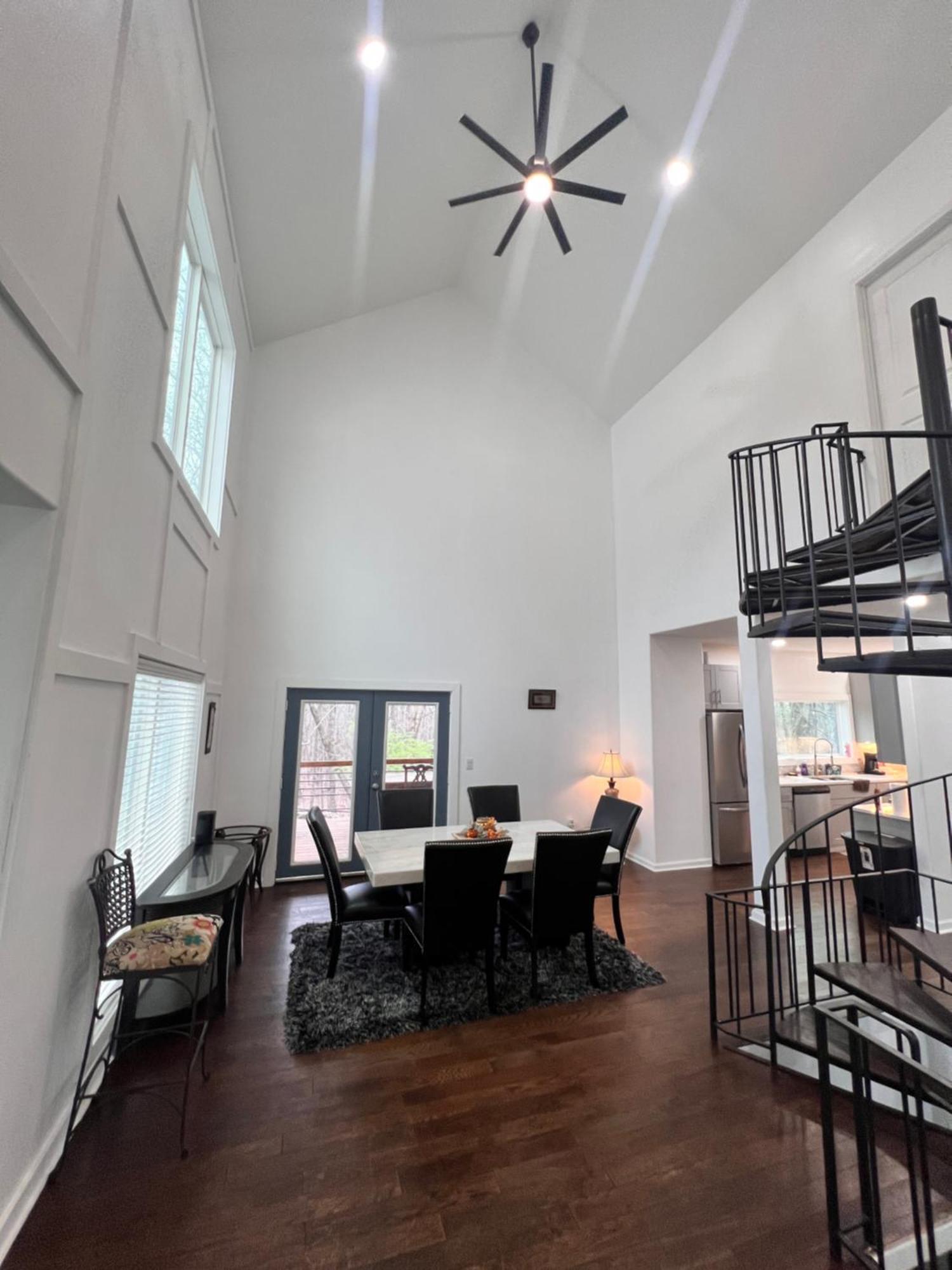 The Getaway House Atl Budget Room Carrollton Exterior photo